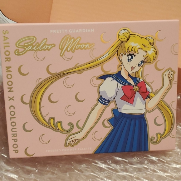 Sailor Moon x Colourpop Eyeshadow Pallette & Blush - Picture 3 of 5
